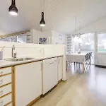 Dom wakacyjny In With Kitchen